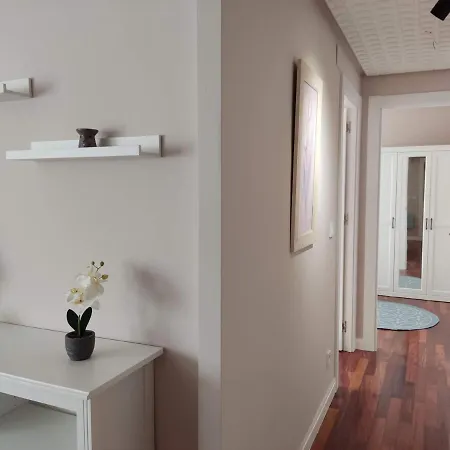 Acogedor Junto A La Plaza Lejlighed *