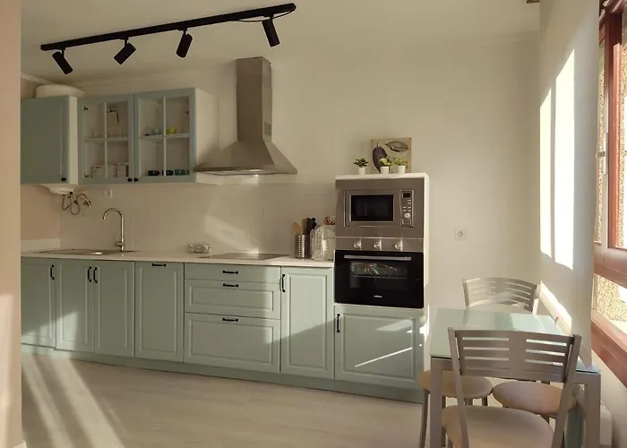 Acogedor Junto A La Plaza *